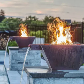 Crna dekorativna Corten Steel Gas Waterfall Fire Pit