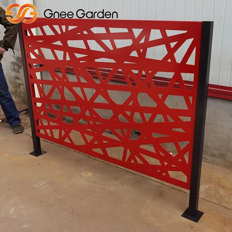 Crvena zamršena linija Corten Metal particija